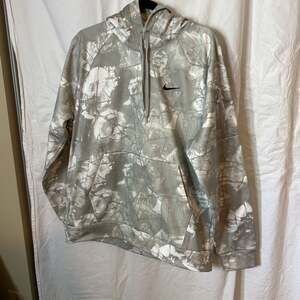 Nike Men's Therma-FIT Camo All Over Print Pullover Training Hoodie - Light Smoke